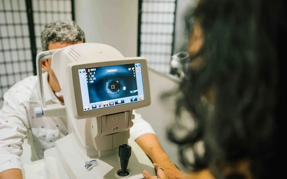 Equipamento utilizado em exame ocular
